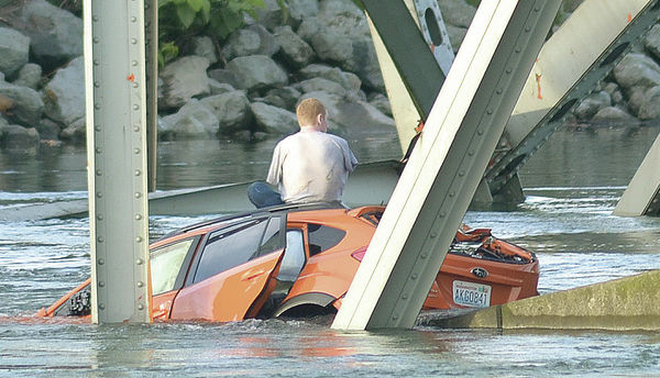 Photos from Thursday’s bridge collapse